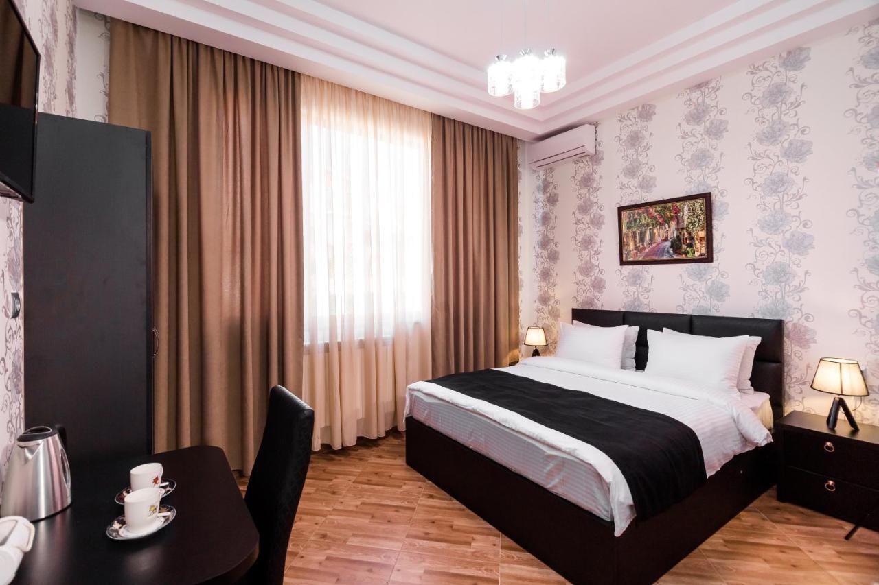 George Hotel Тбілісі Екстер'єр фото