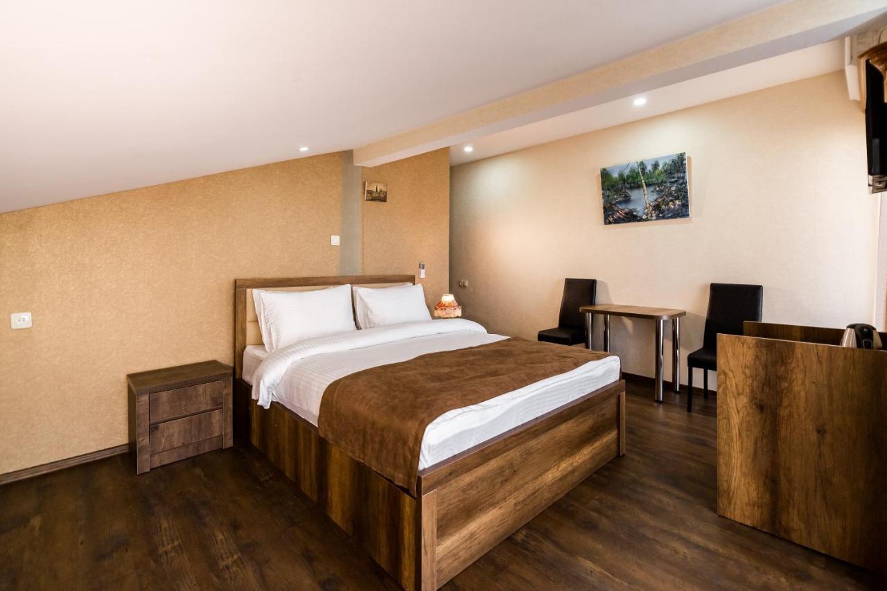 George Hotel Тбілісі Екстер'єр фото